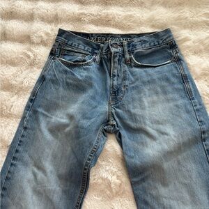 American Eagle Outfitters Men's Light Blue Relaxed Jeans